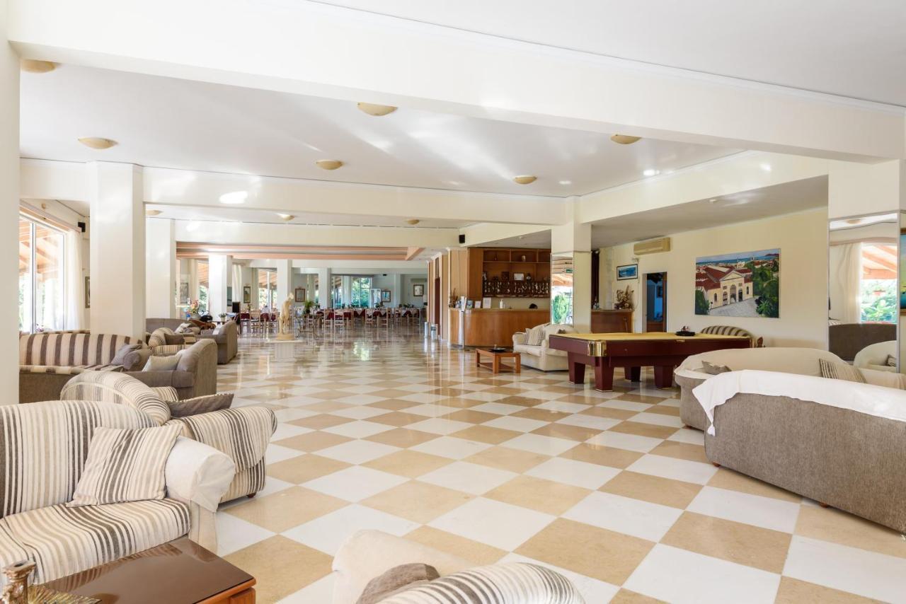 Regina Hotel Kíssamos Dış mekan fotoğraf