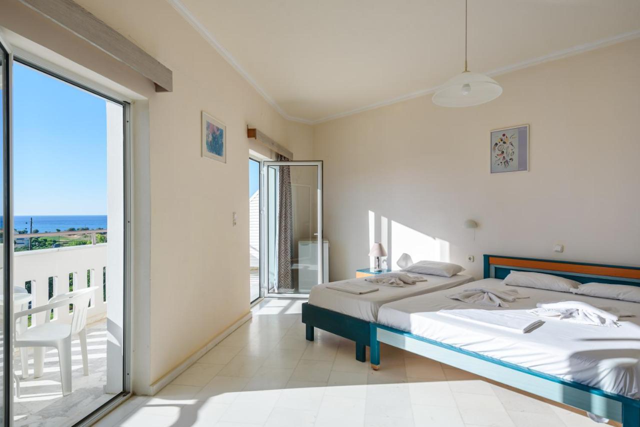 Regina Hotel Kíssamos Dış mekan fotoğraf