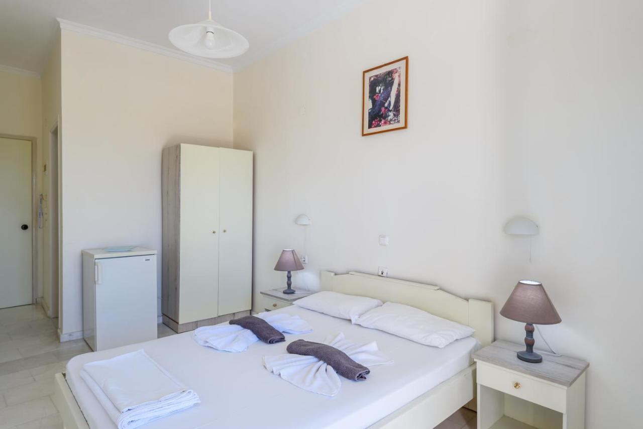 Regina Hotel Kíssamos Dış mekan fotoğraf
