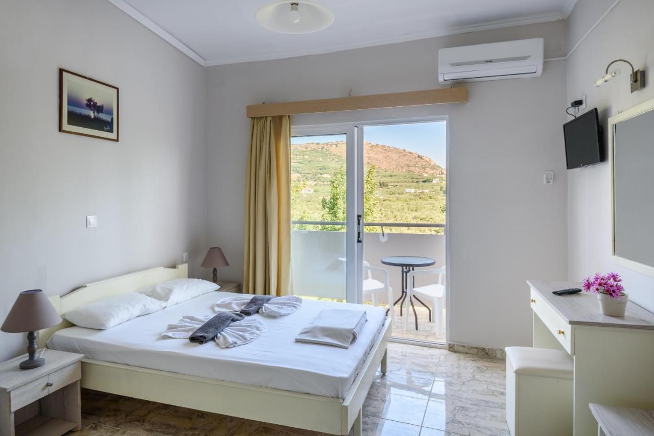 Regina Hotel Kíssamos Dış mekan fotoğraf