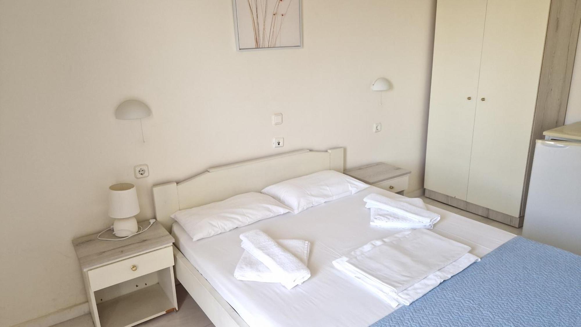 Regina Hotel Kíssamos Dış mekan fotoğraf