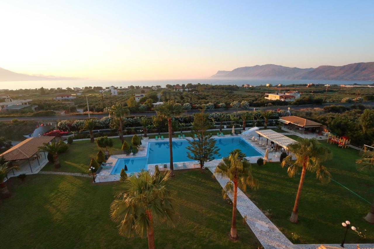 Regina Hotel Kíssamos Dış mekan fotoğraf