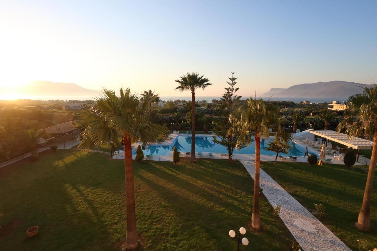 Regina Hotel Kíssamos Dış mekan fotoğraf