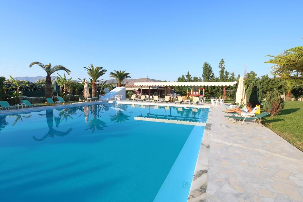 Regina Hotel Kíssamos Dış mekan fotoğraf
