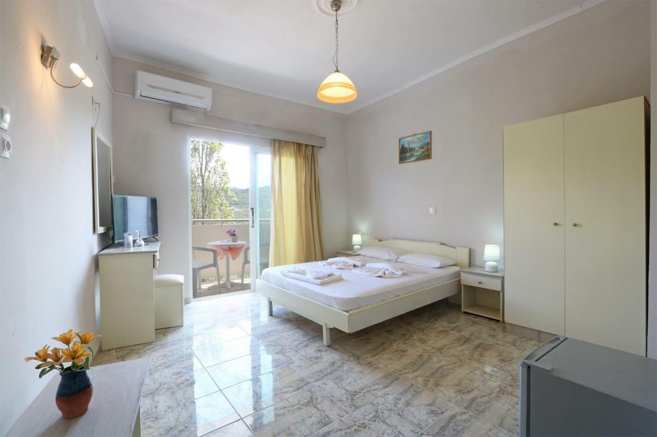 Regina Hotel Kíssamos Dış mekan fotoğraf