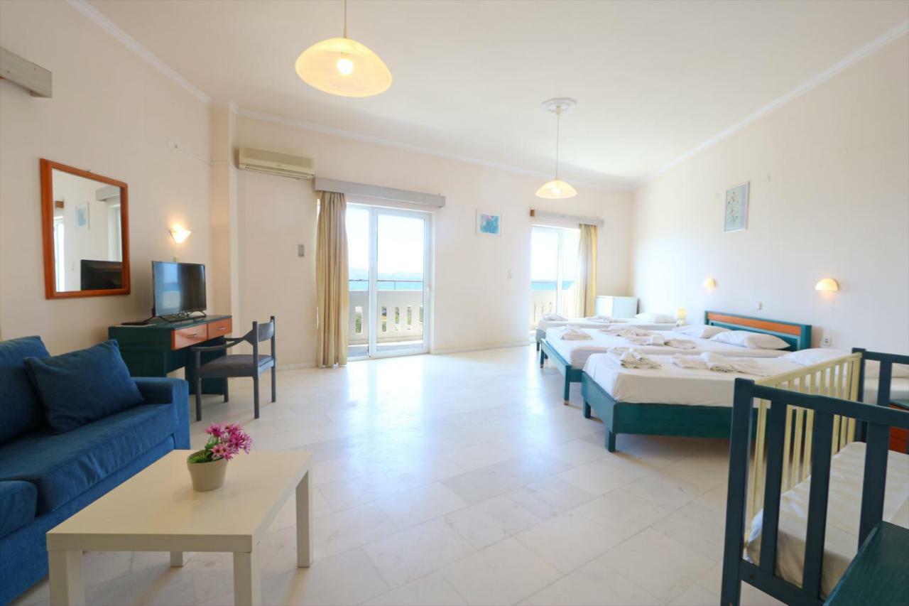 Regina Hotel Kíssamos Dış mekan fotoğraf